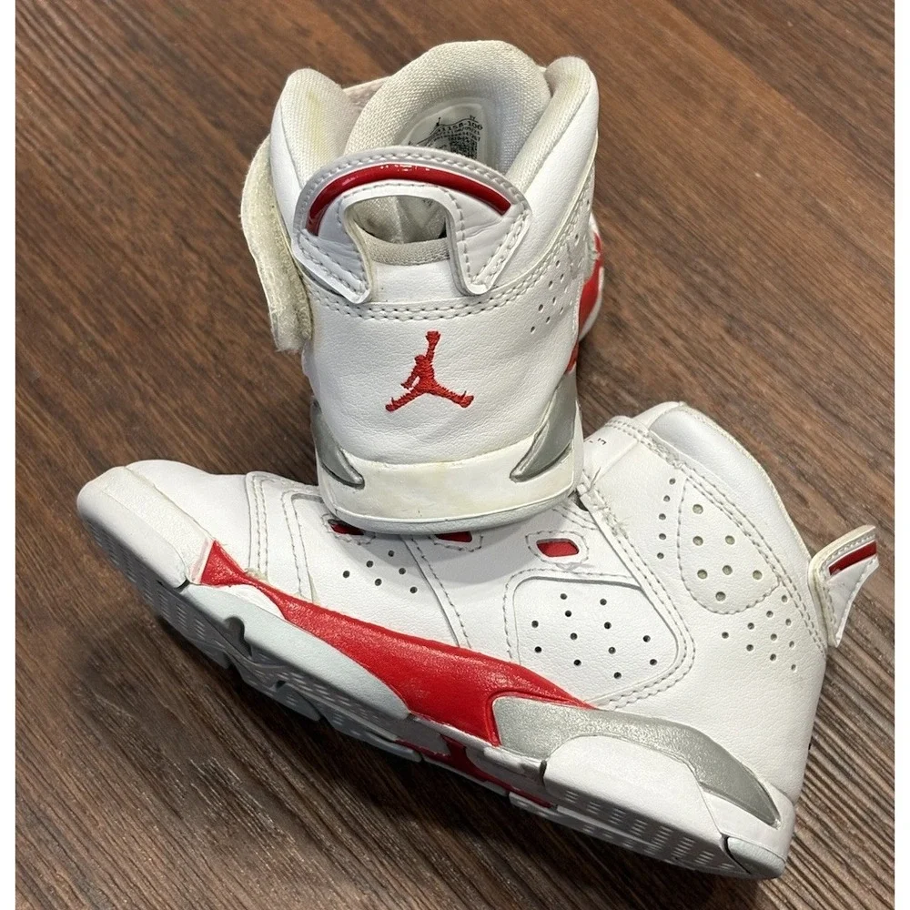 Nike Air Jordan 6 Retro Kids Boys Size 9C White Red Athletic Shoes Sneakers